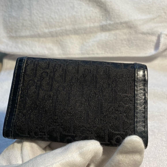 Dior authentic vintage Black Canvas and Leather Keyholder. - Picture 4 of 7